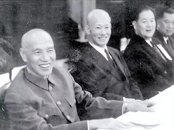 配资查查 蒋介石晚年日记痛斥败退台湾：全因这3人祸首